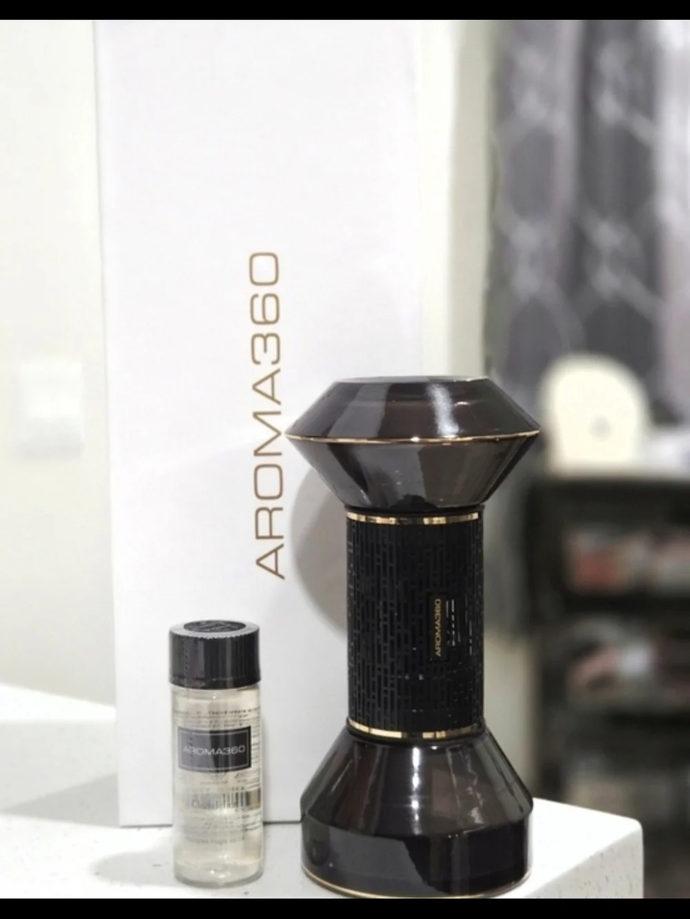 Paris Collection Black & Gold Hourglass Diffuser Set Plus OIL (Choice)